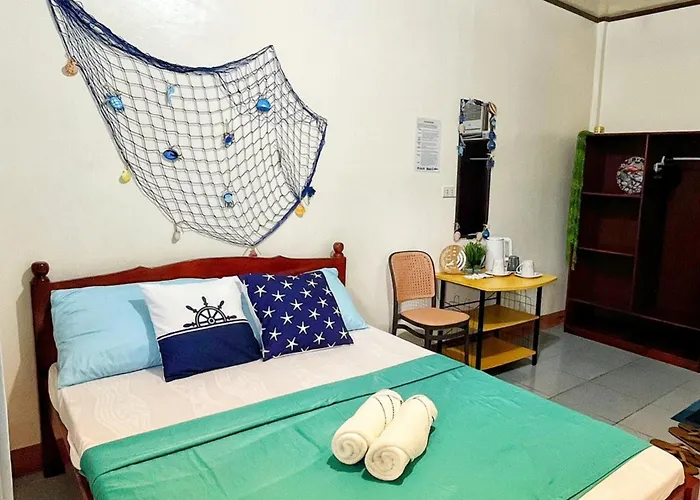 Lodge Comfortable Near The And Town Center With Free Parking By Bantayan Paw And Palm