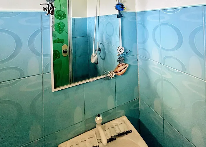 Comfortable Near The And Town Center With Free Parking By Bantayan Paw And Palm Pooc