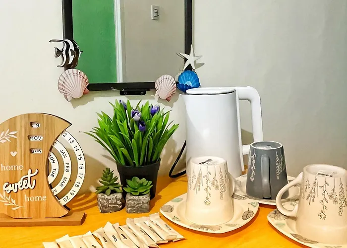 Comfortable Near The And Town Center With Free Parking By Bantayan Paw And Palm Lodge Pooc