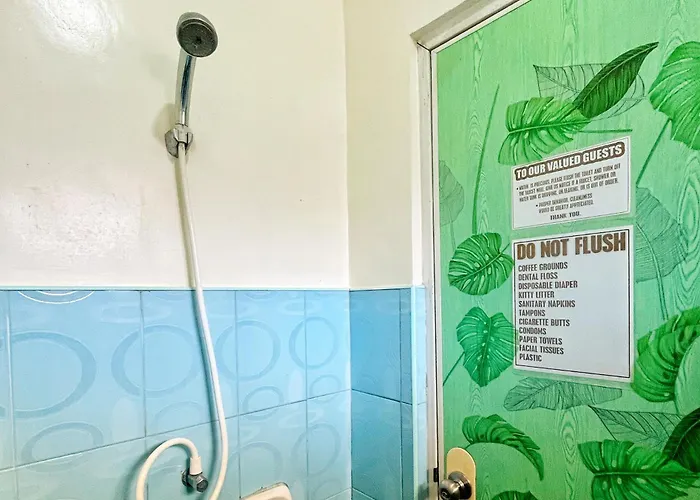 Comfortable Near The And Town Center With Free Parking By Bantayan Paw And Palm